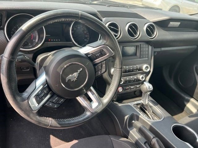 2021 Ford Mustang EcoBoost
