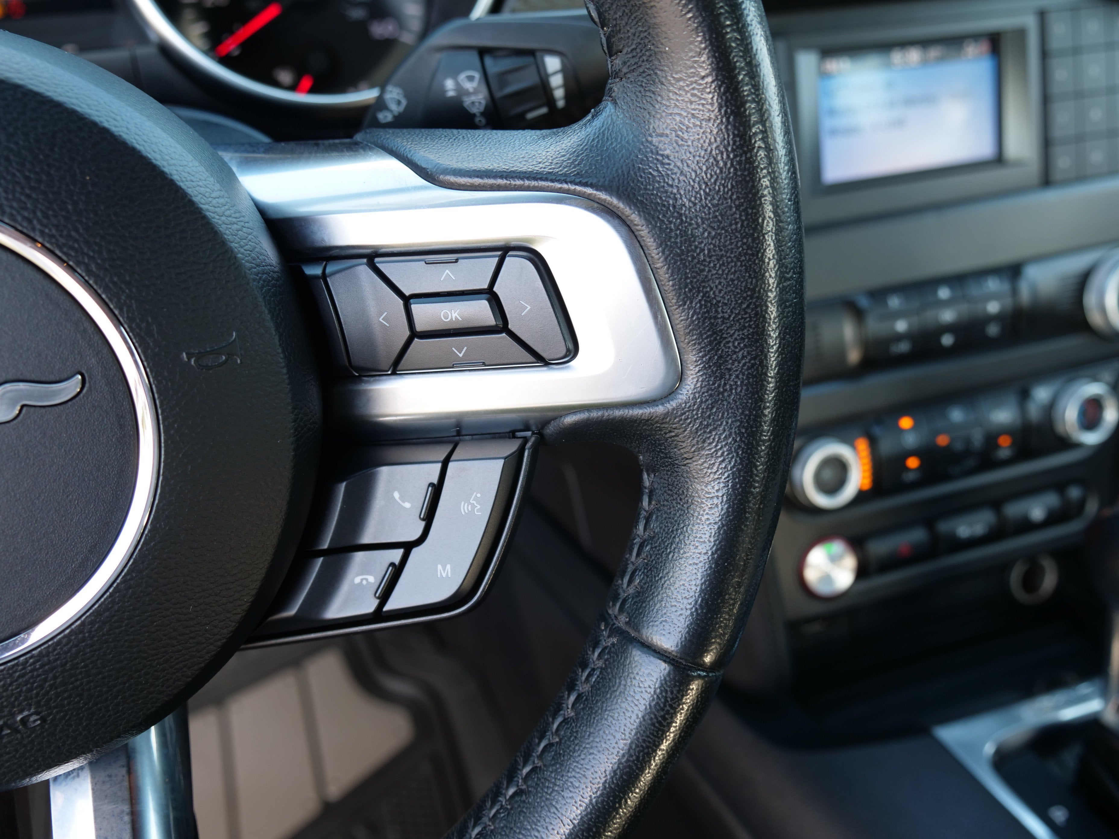 2021 Ford Mustang EcoBoost