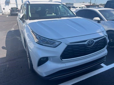 2023 Toyota Highlander Platinum