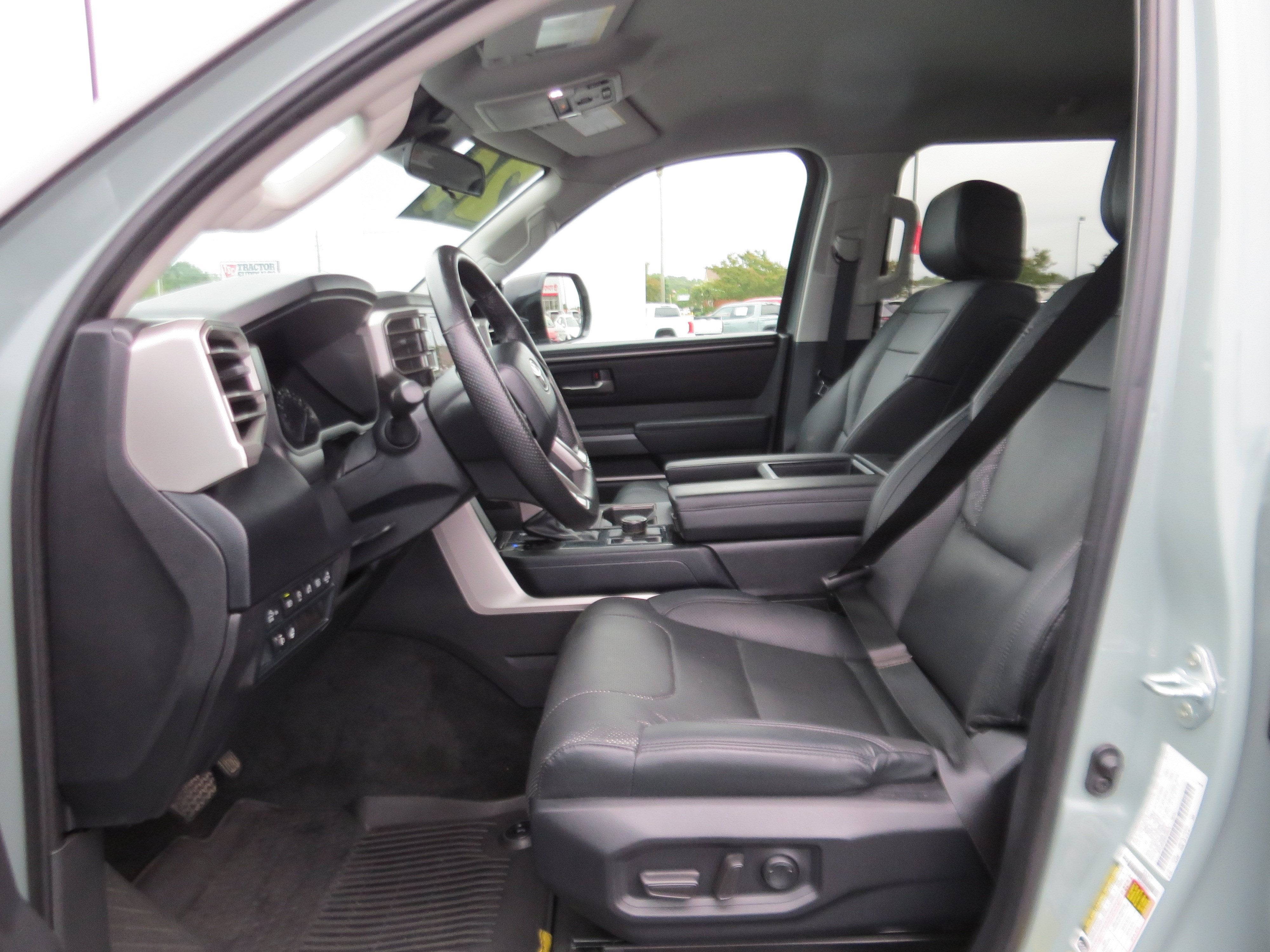 2024 Toyota Tundra 4WD SR5