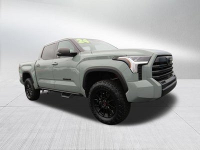 2024 Toyota Tundra 4WD SR5