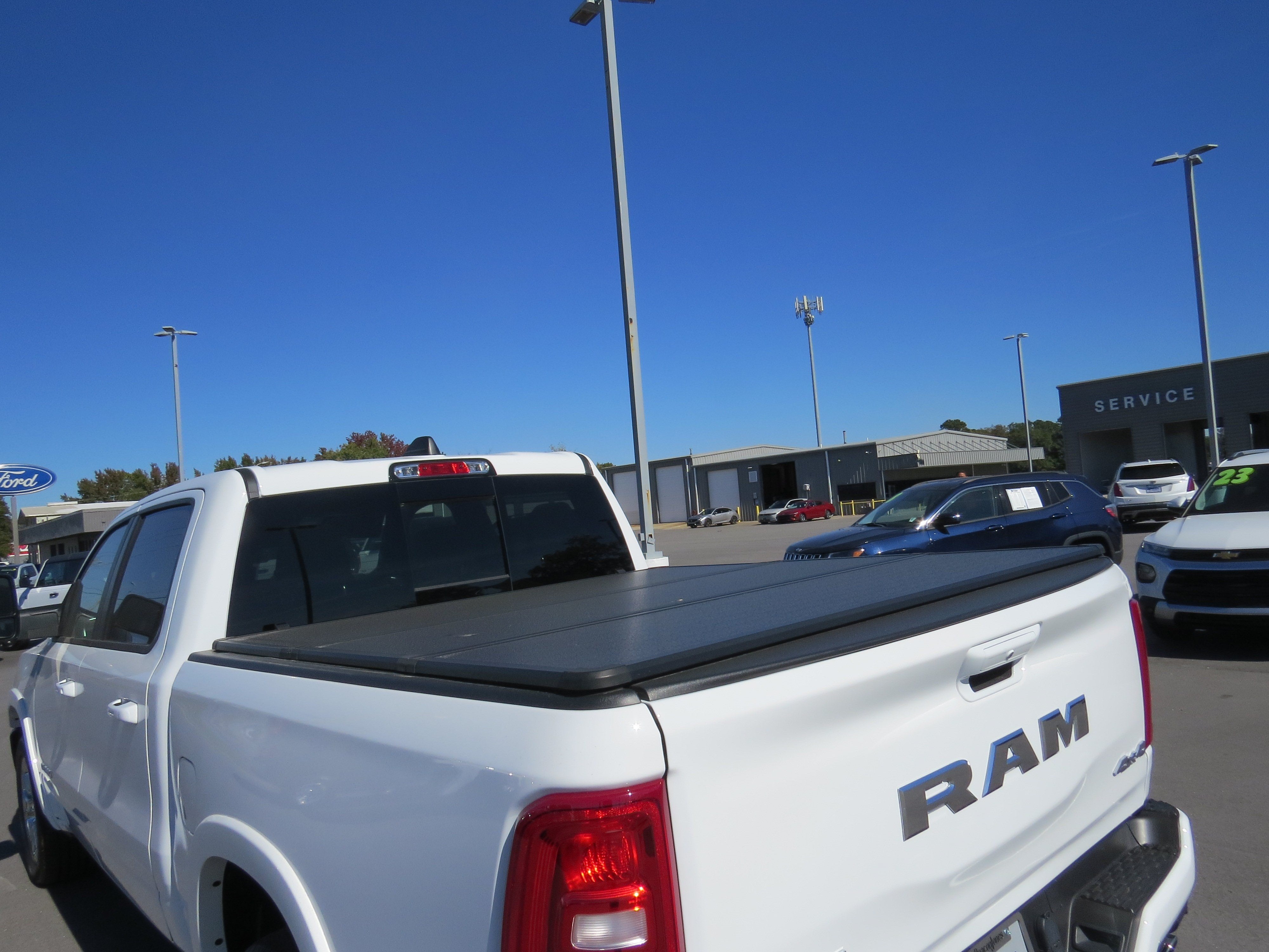 2025 RAM 1500 Big Horn 4x4 Crew Cab 3.0L Twin Turbo V6
