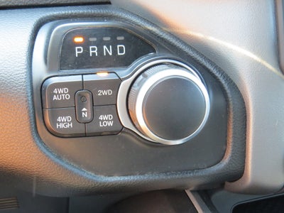 2022 RAM 1500 Big Horn 4x4 Crew Cab 5.7L V8