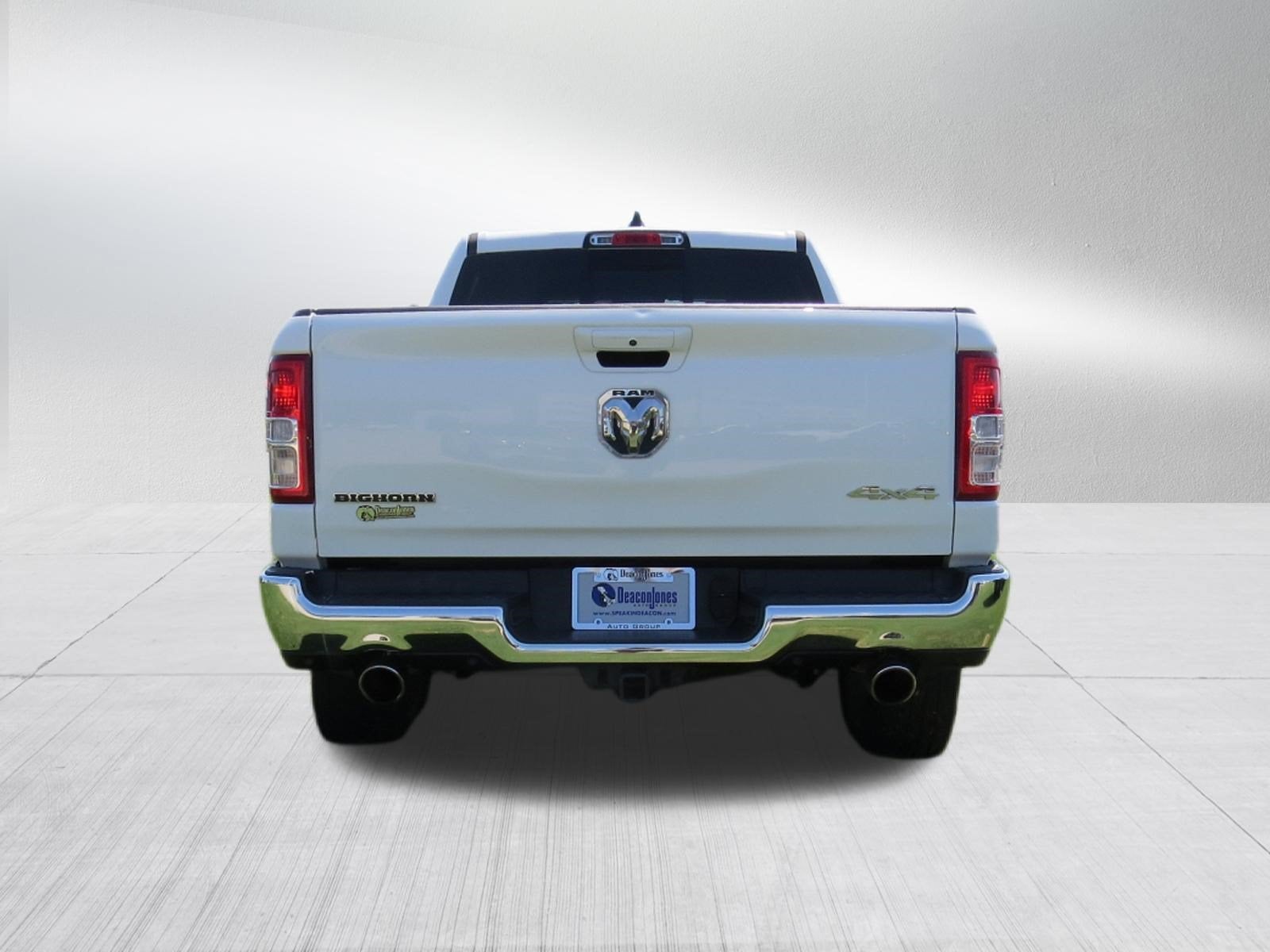 2022 RAM 1500 Big Horn 4x4 Crew Cab 5.7L V8