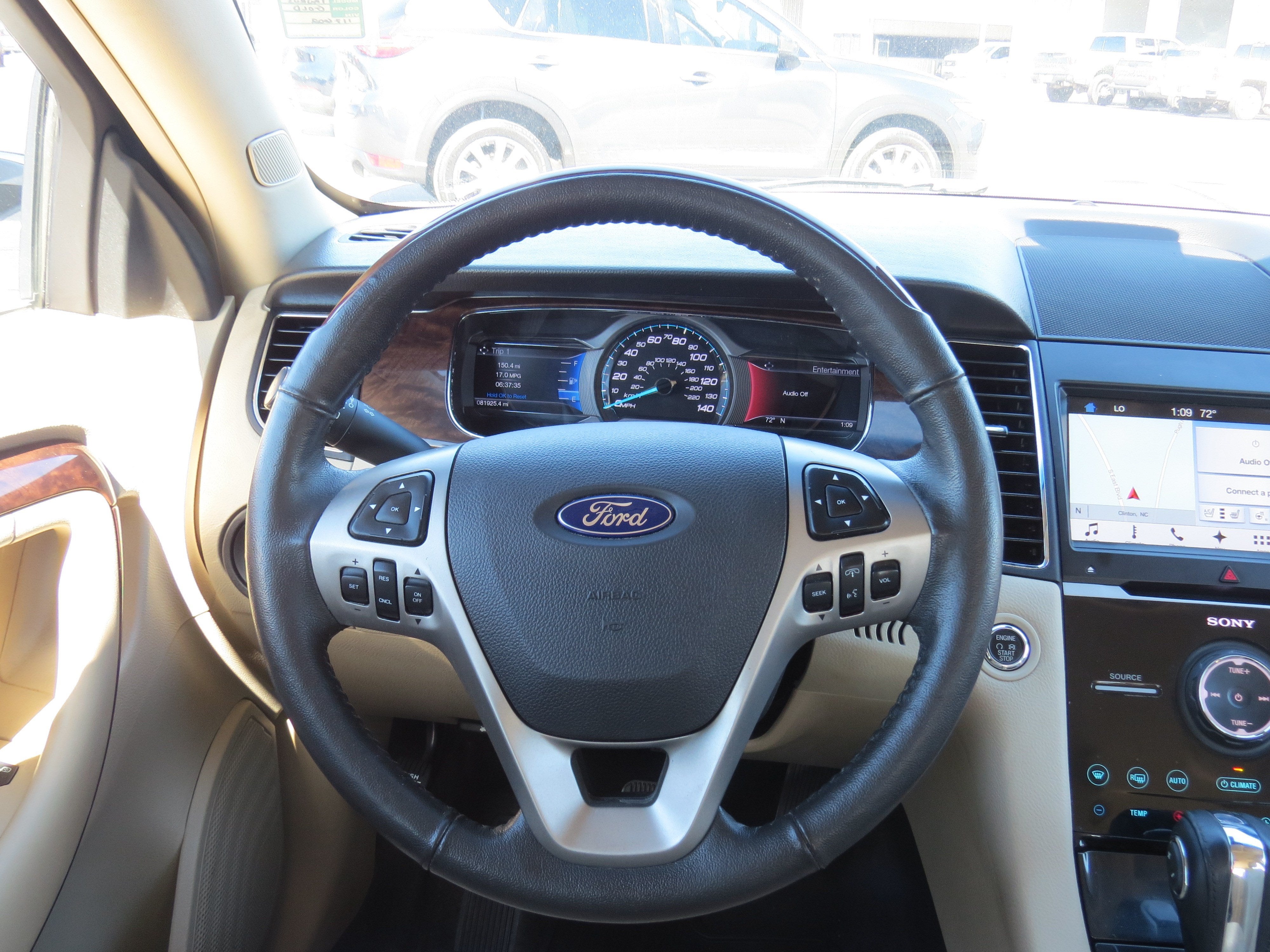 2017 Ford Taurus Limited AWD w/ Nav