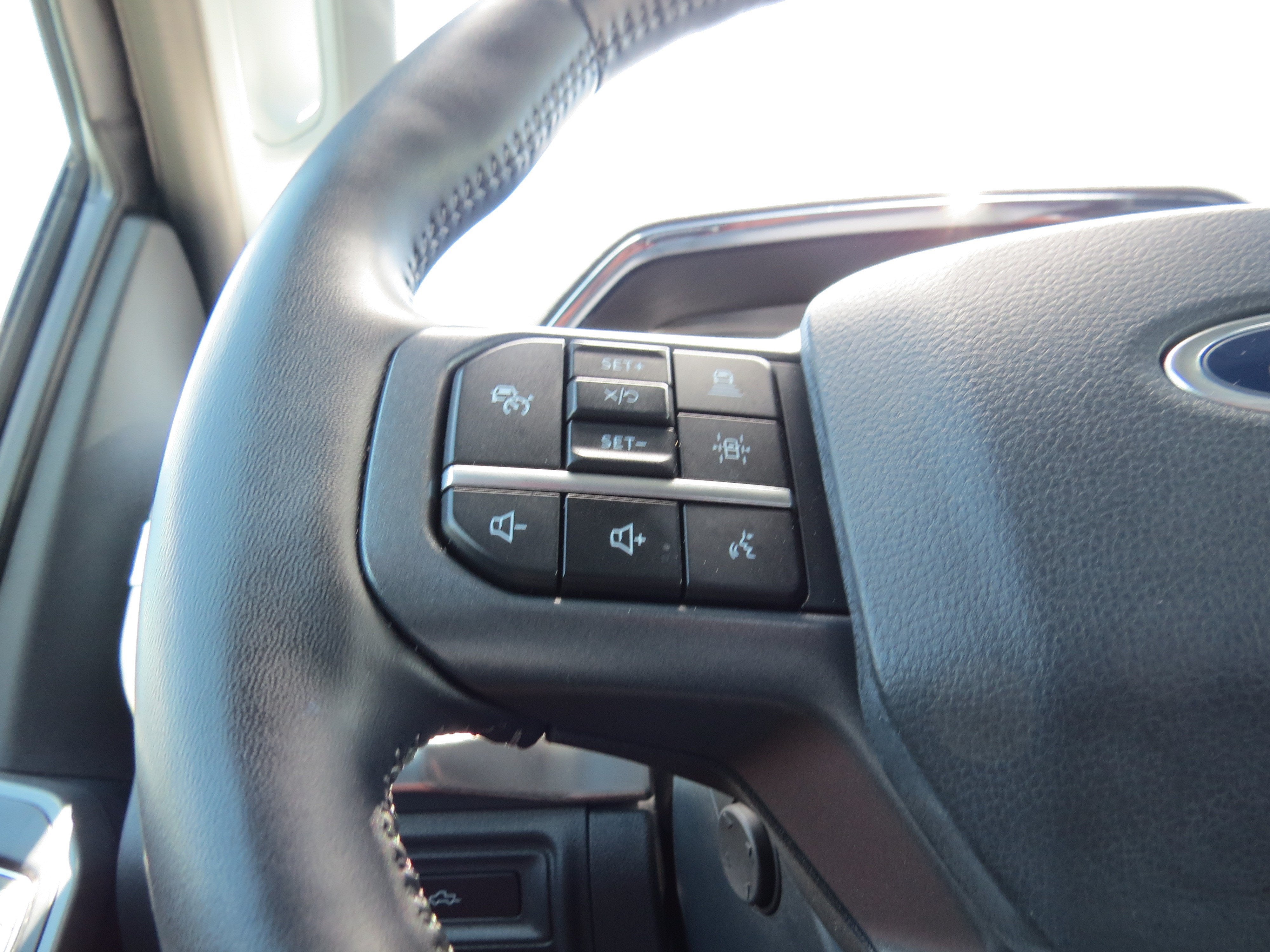 2023 Ford F-150 Base
