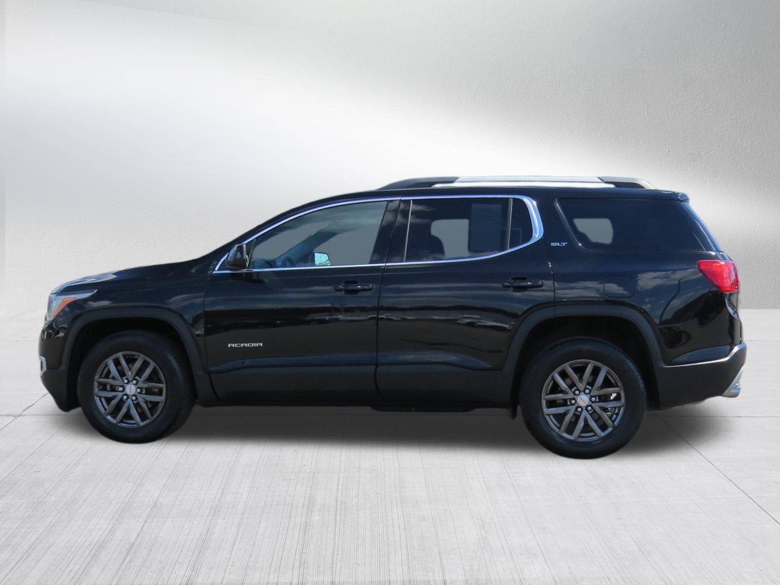 2017 GMC Acadia SLT AWD w/ 3rd Row