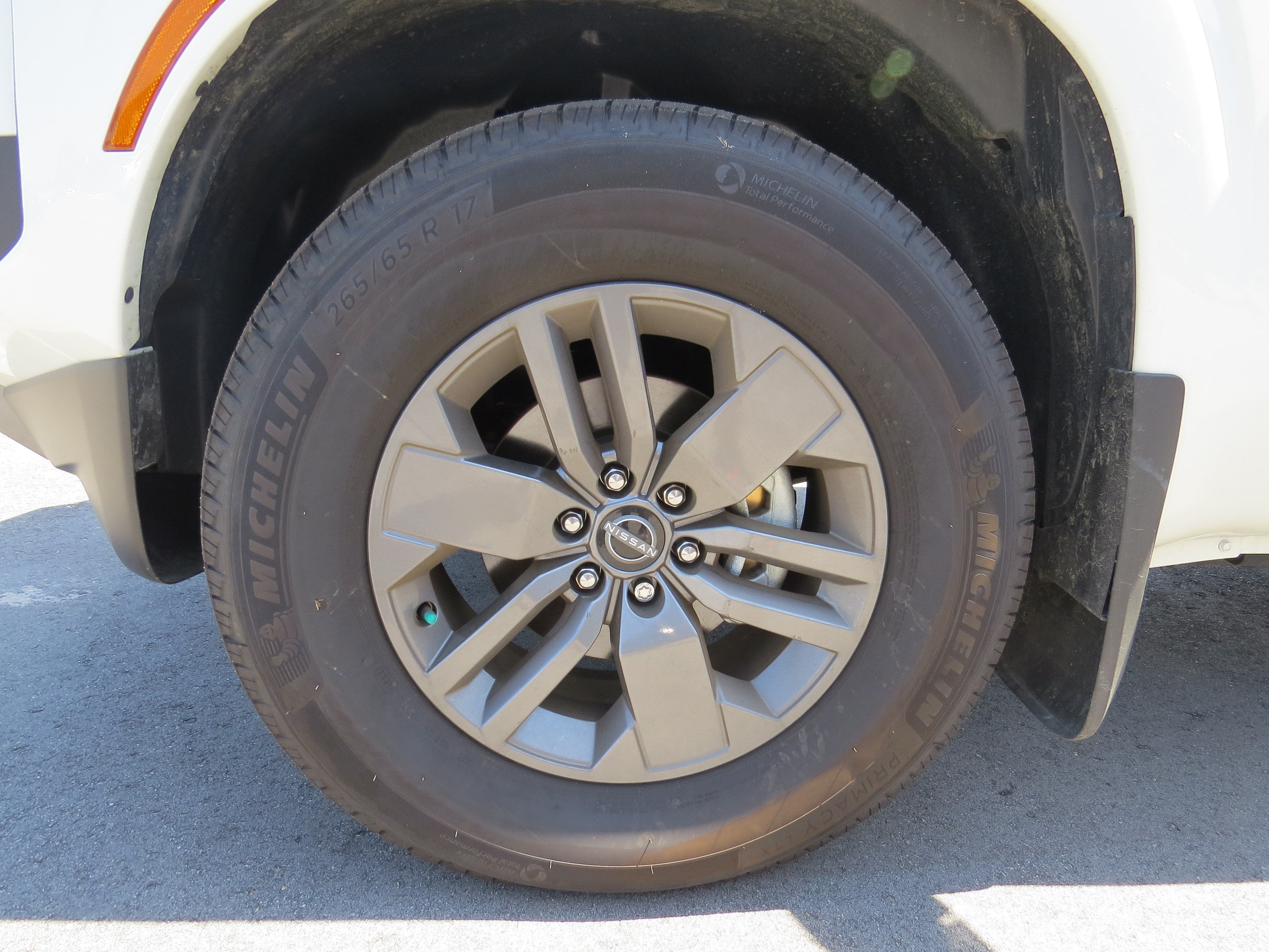 2025 Nissan Frontier SV 2WD