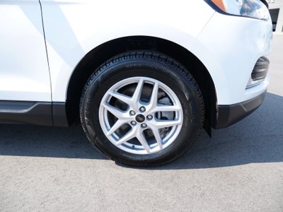 2024 Ford Edge Base