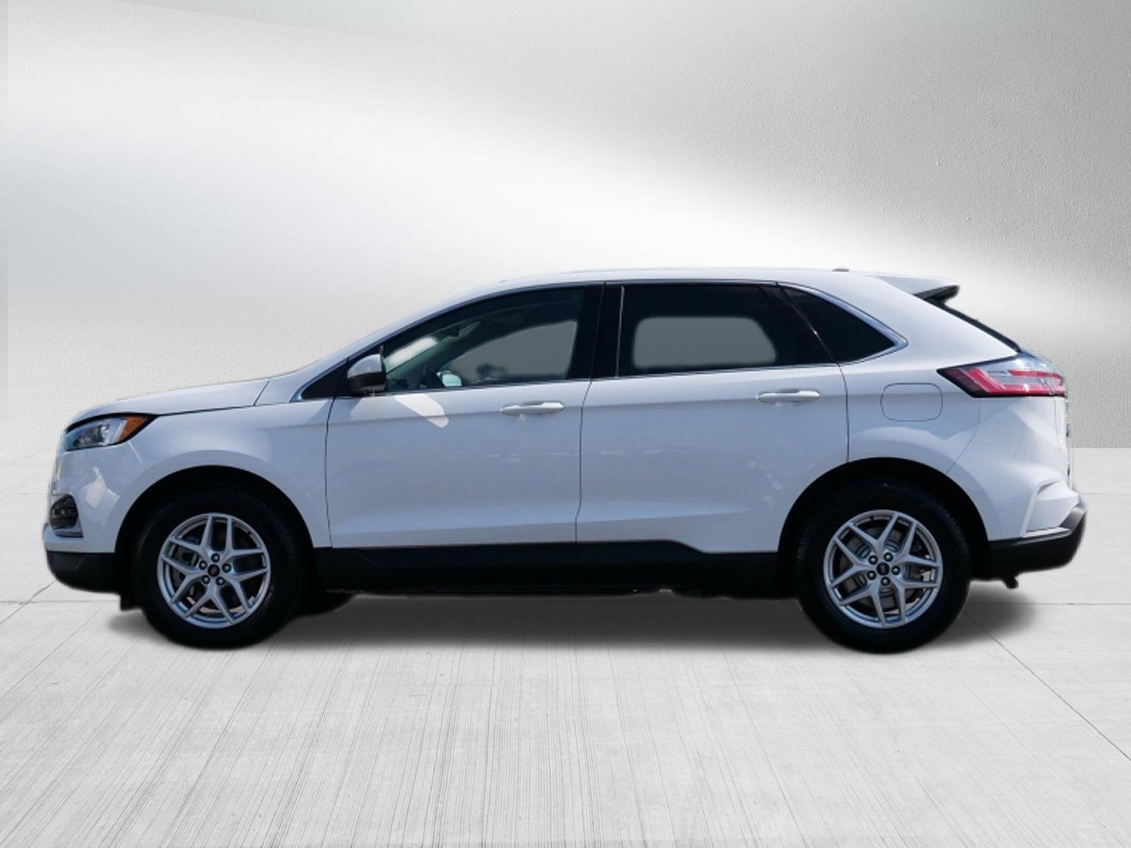 2024 Ford Edge Base