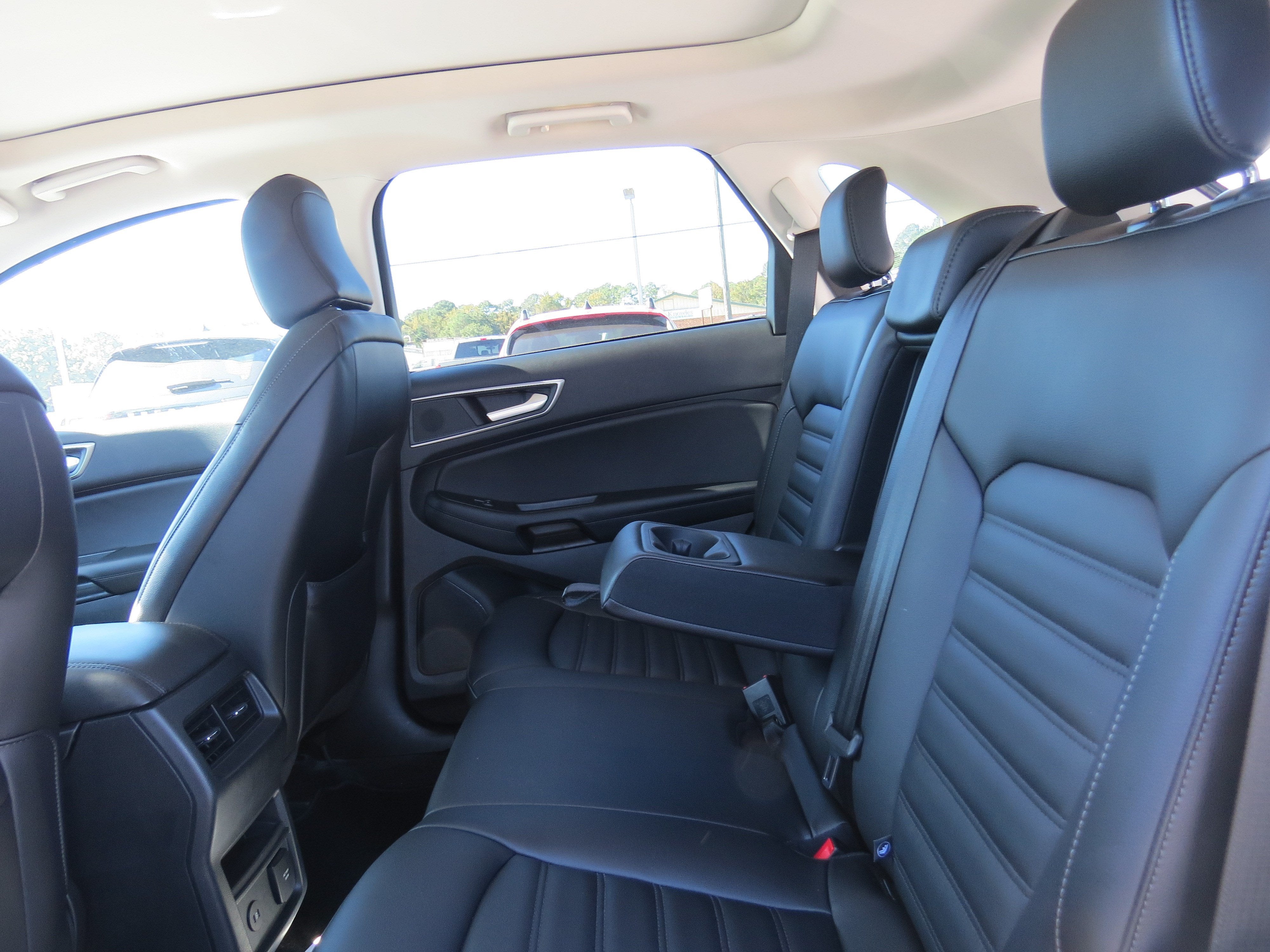 2024 Ford Edge SEL AWD w/ Convenience Pkg. & Panoramic Sunroof