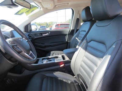 2024 Ford Edge SEL AWD w/ Convenience Pkg. & Panoramic Sunroof