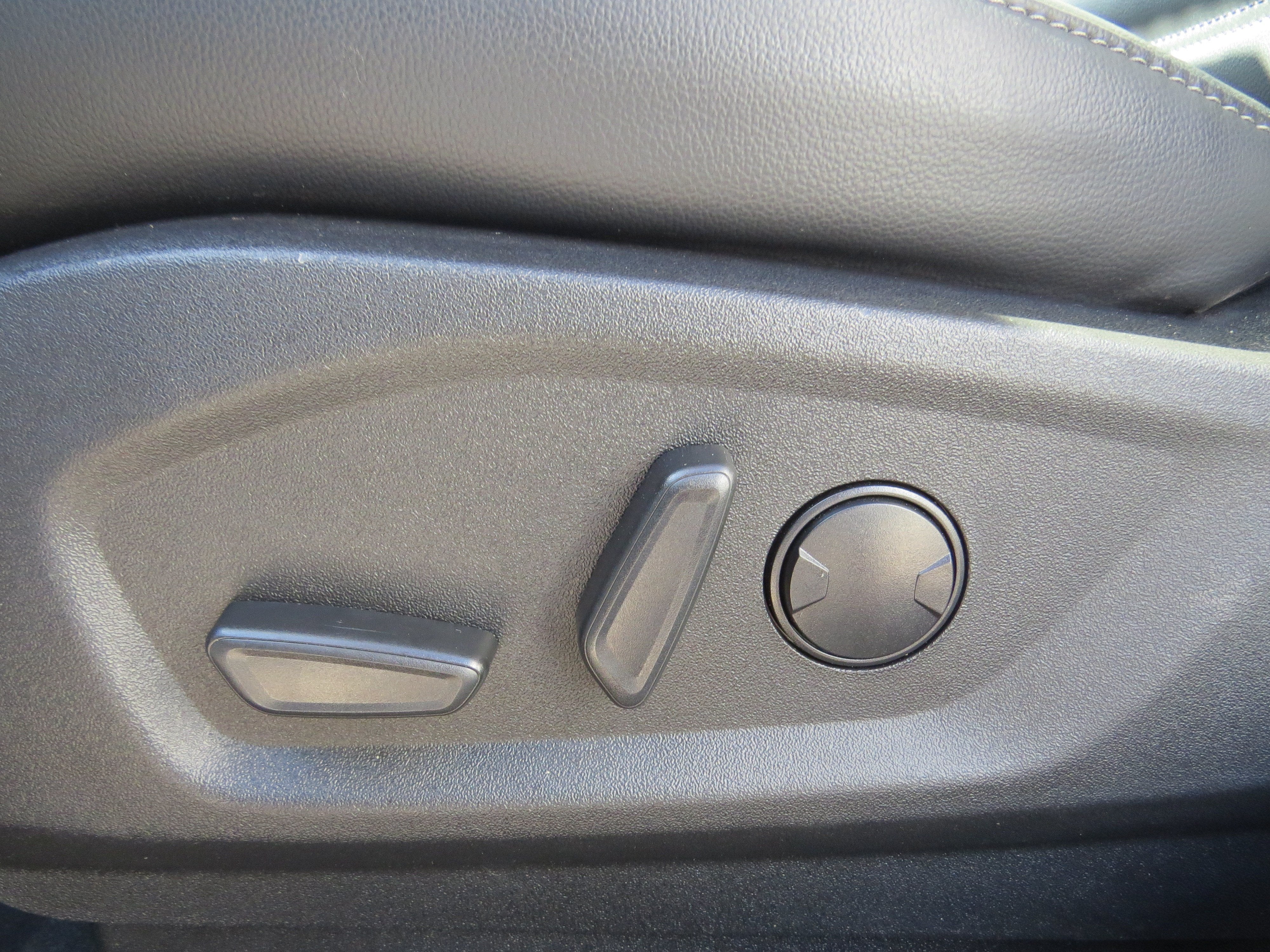 2024 Ford Edge SEL AWD w/ Convenience Pkg. & Panoramic Sunroof