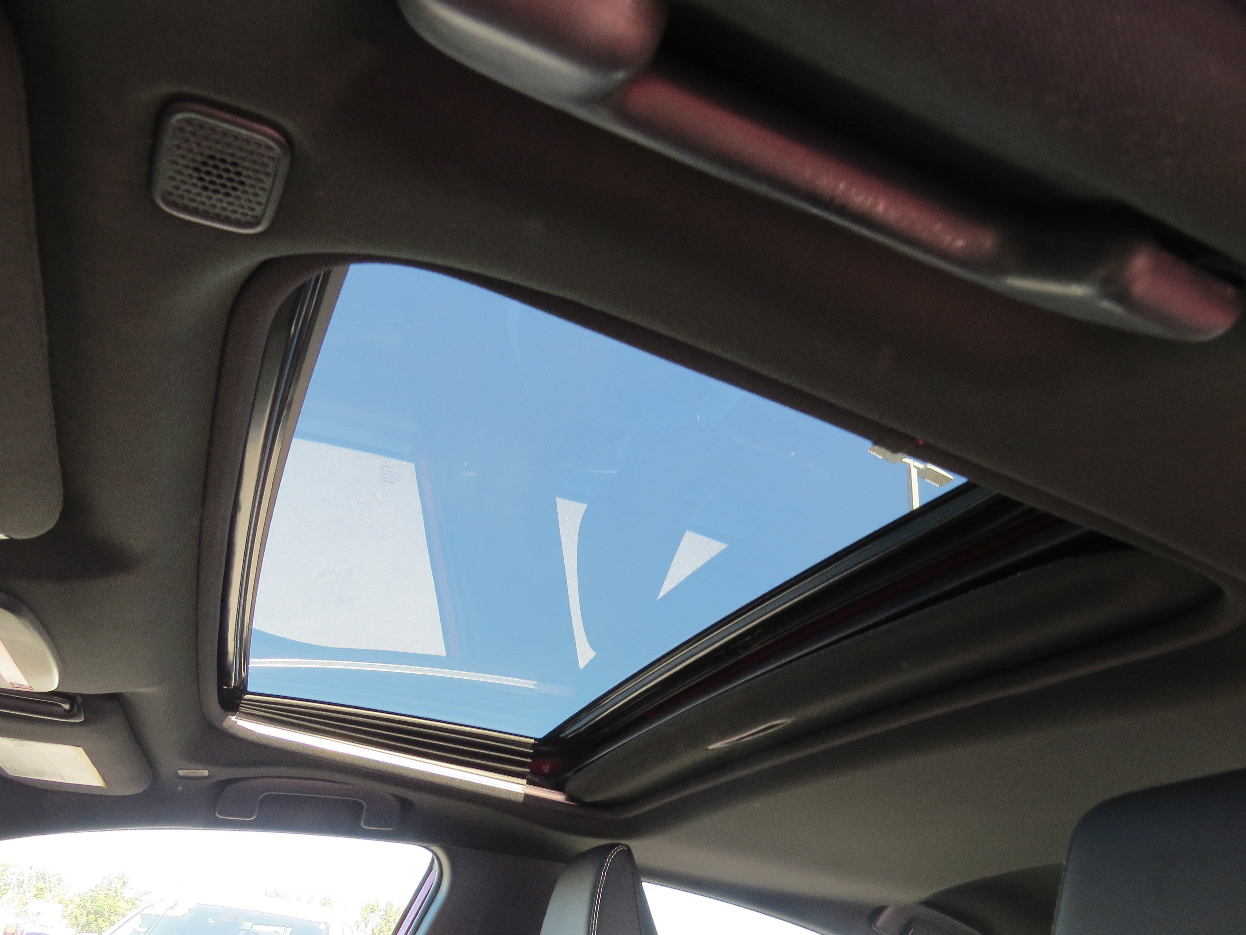 2025 Toyota Camry SE Hybrid w/ Convenience Package & Sunroof