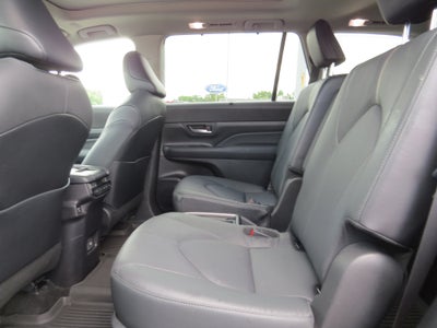 2024 Toyota Grand Highlander Platinum
