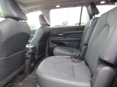 2024 Toyota Grand Highlander Platinum