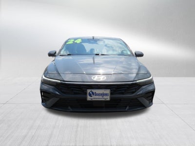 2024 Hyundai Elantra Limited w/ Sunroof