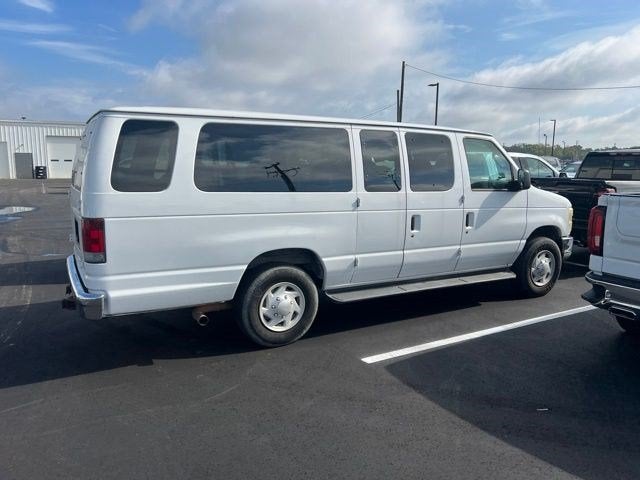 2008 Ford Econoline Wagon XL