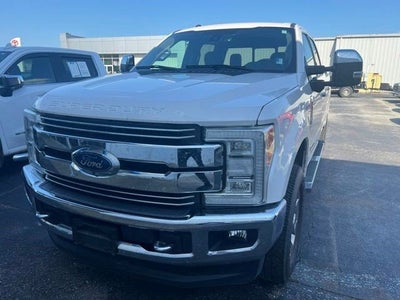 2017 Ford Super Duty F-250 SRW Lariat