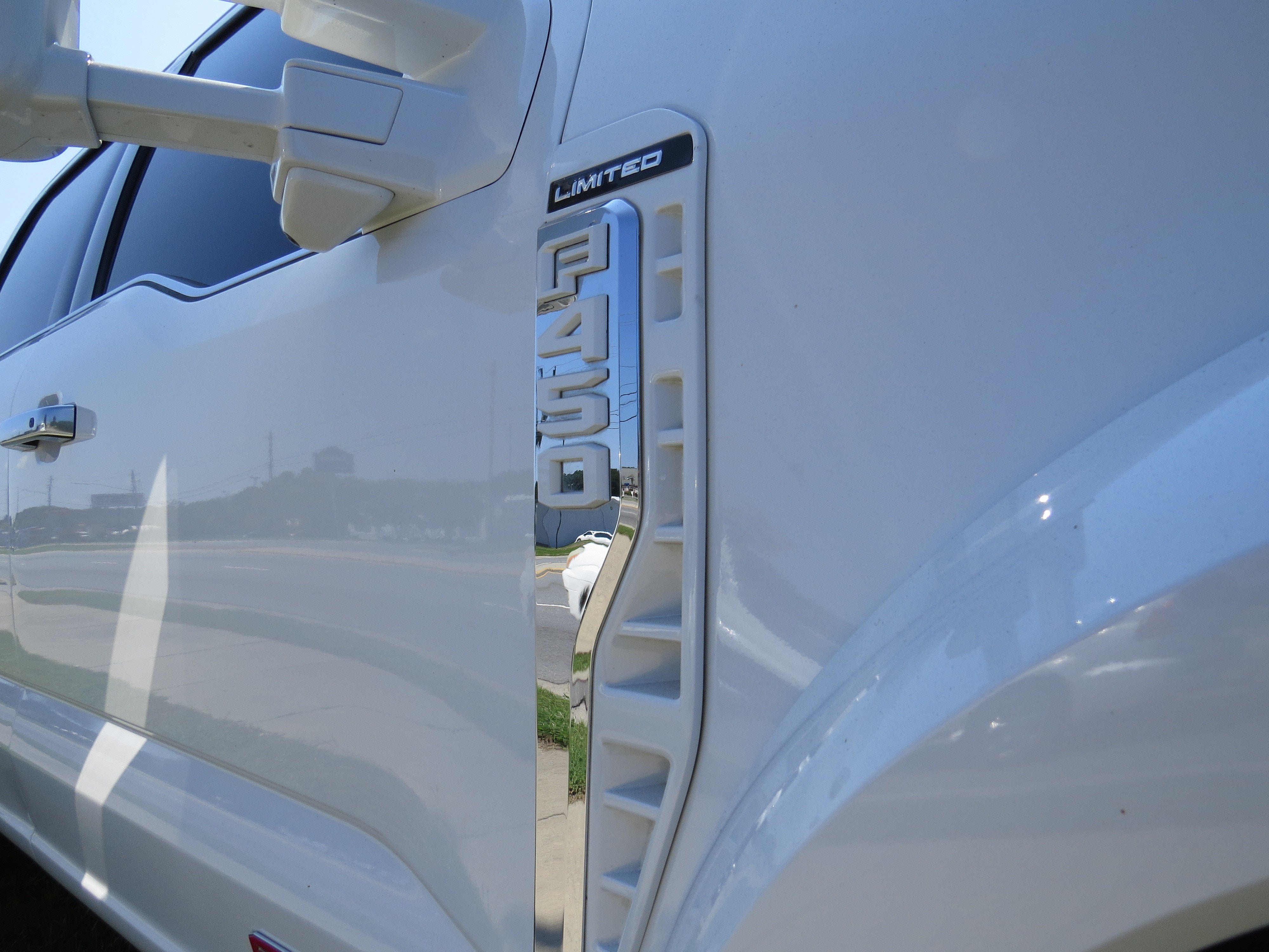 2024 Ford Super Duty F-450 DRW XL