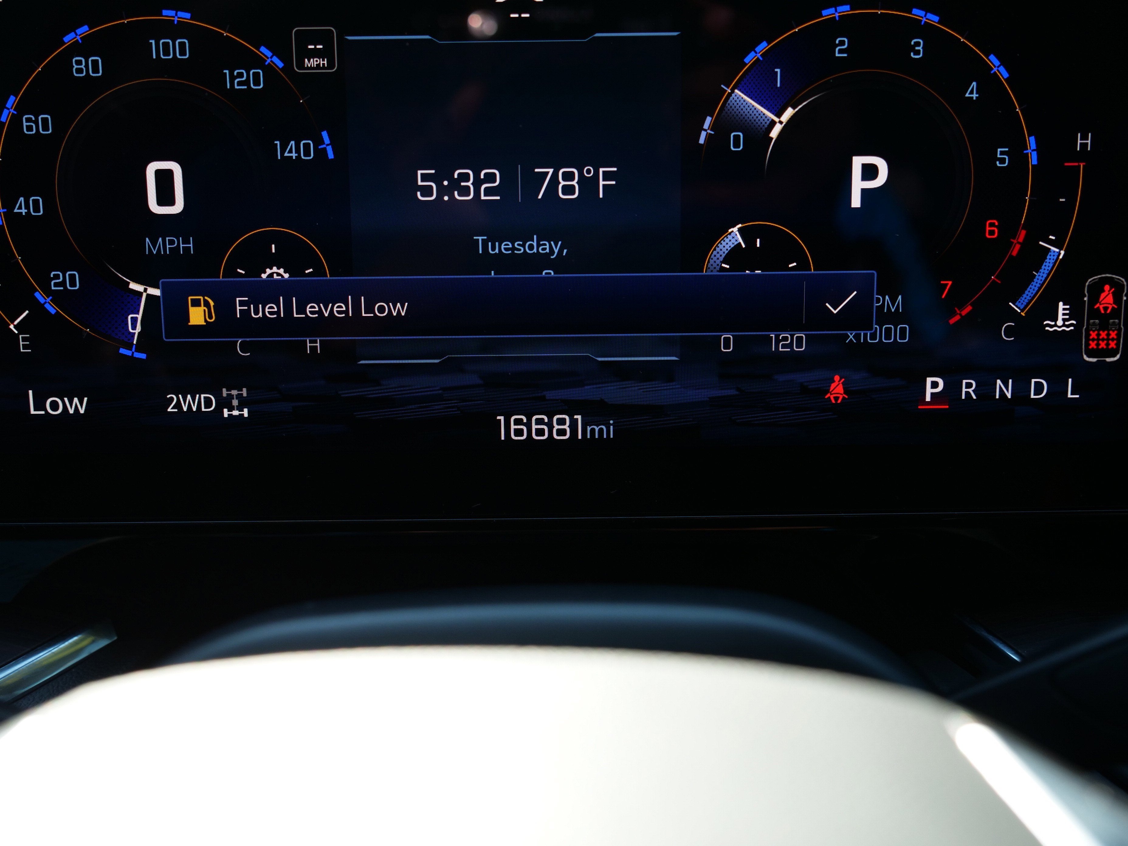 2025 Chevrolet Tahoe LS