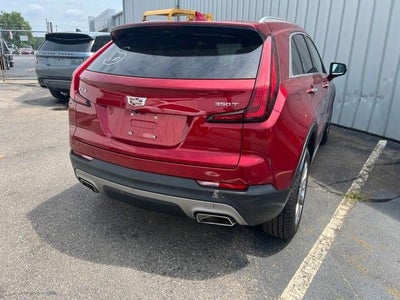 2022 Cadillac XT4 Premium Luxury