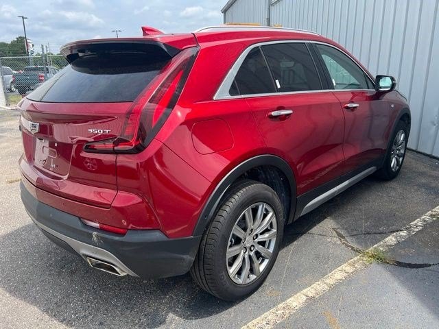 2022 Cadillac XT4 Premium Luxury