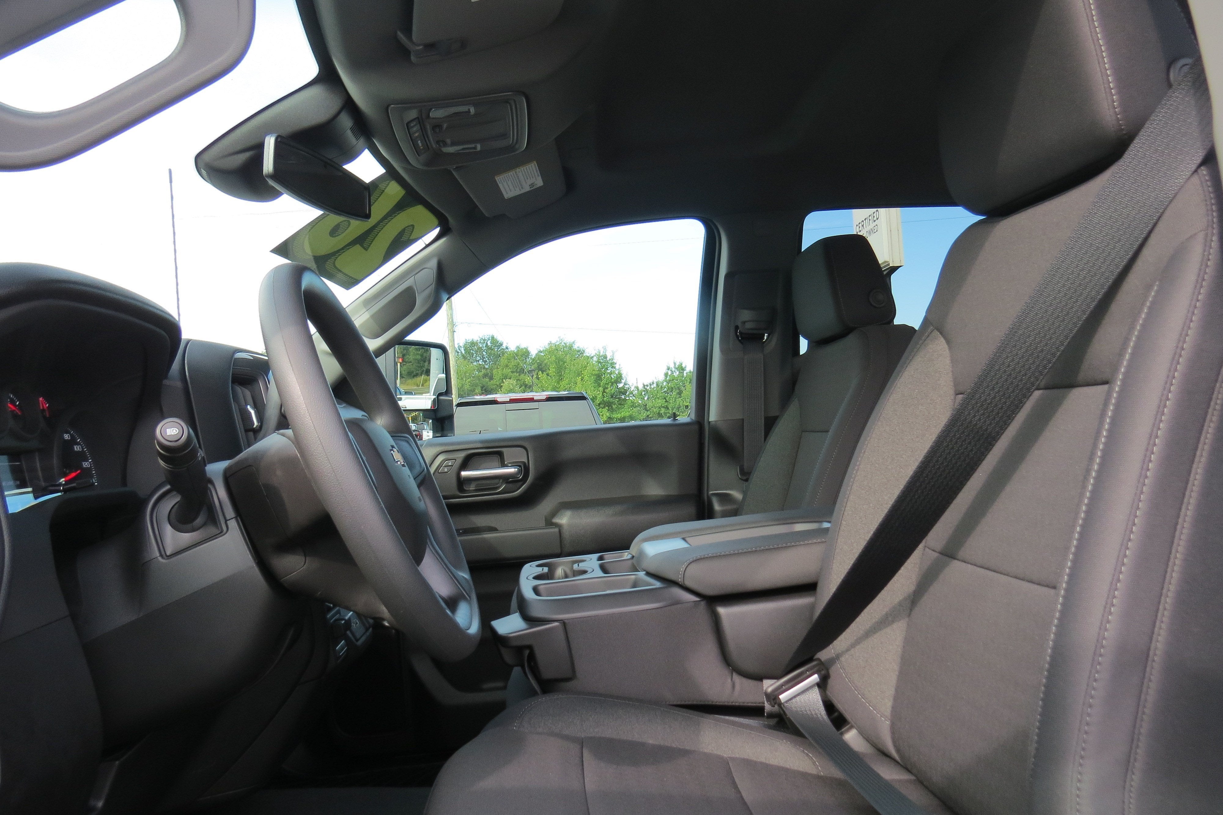 2026 Chevrolet Silverado 2500 HD Custom - Photo 12
