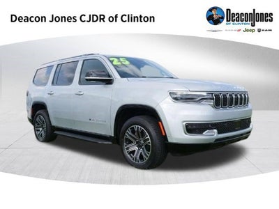 2025 Jeep Wagoneer Base