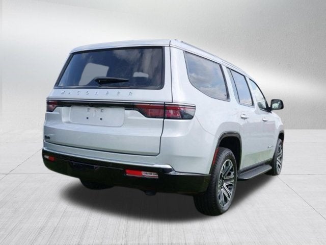 2025 Jeep Wagoneer Base